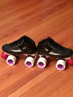 Size 4 durby carbon fiber racing roller skates