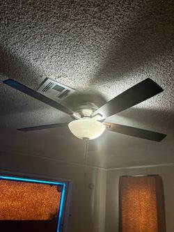 52” Ceiling Fan with Light – 5 Blades
