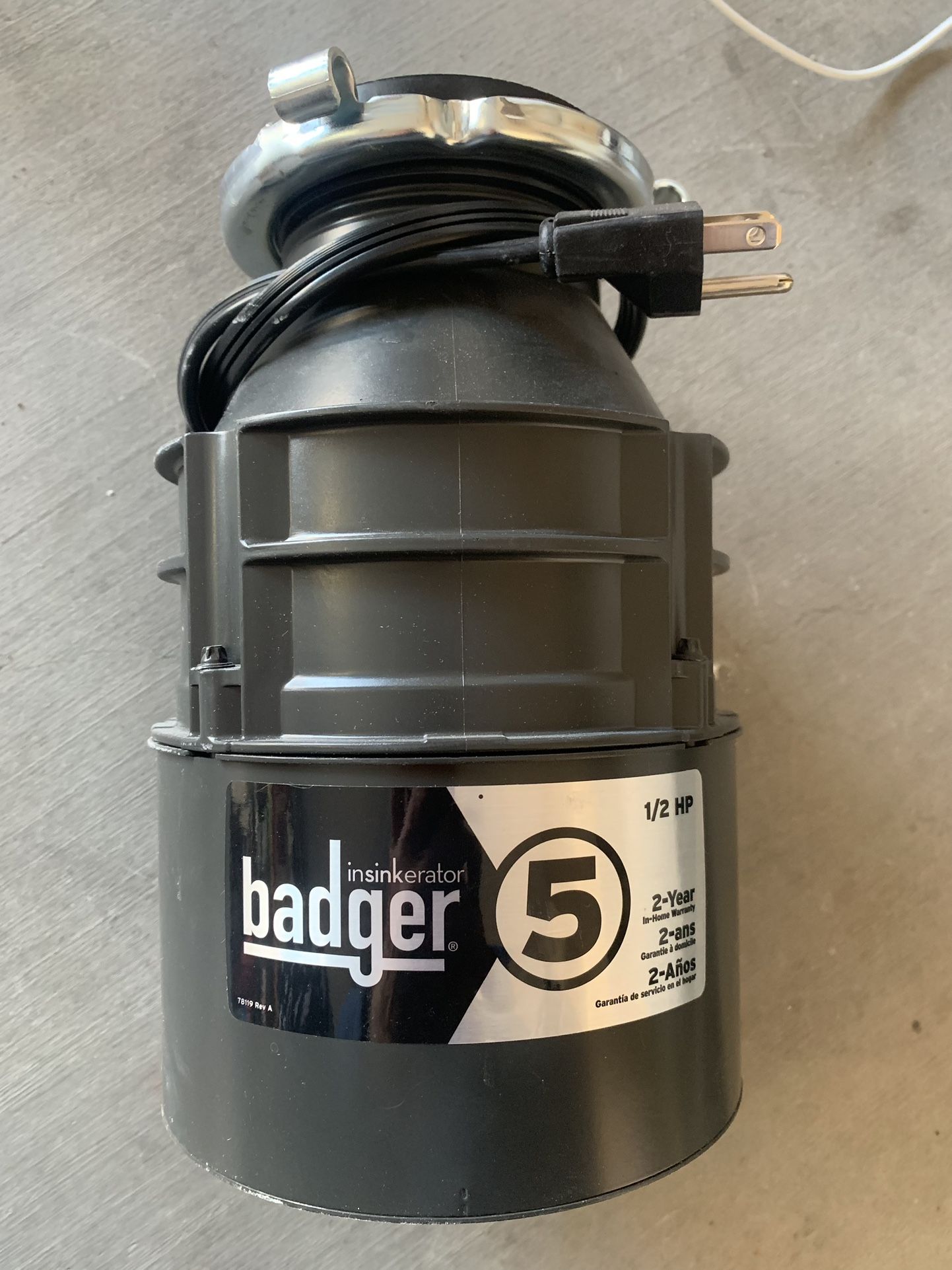 2 garbage disposals Badger 5 model 587a 60 for both for Sale in Las