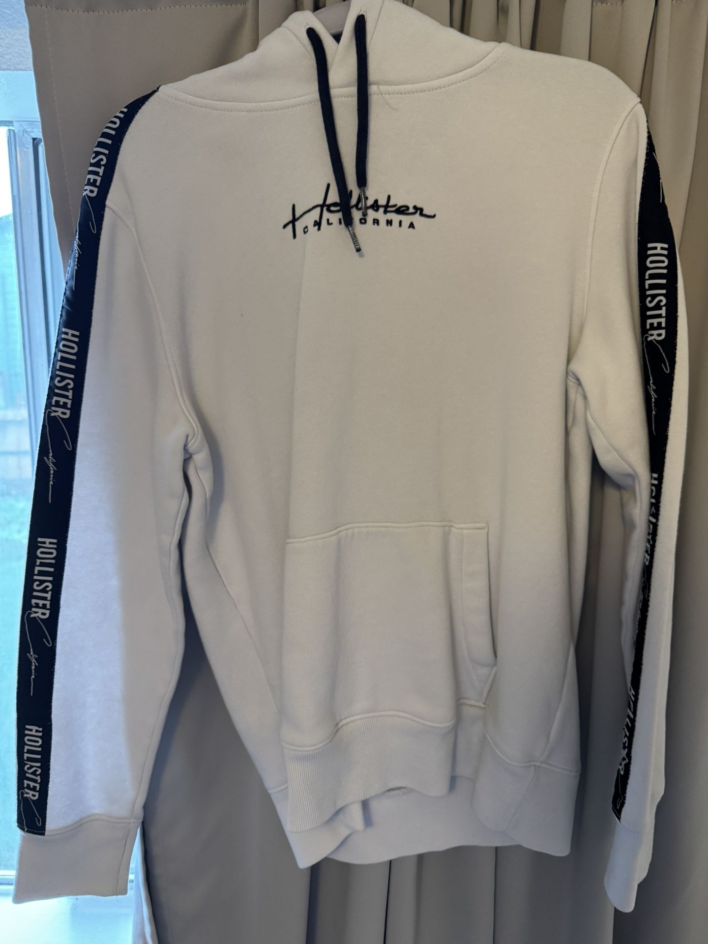 Hollister Hoodie