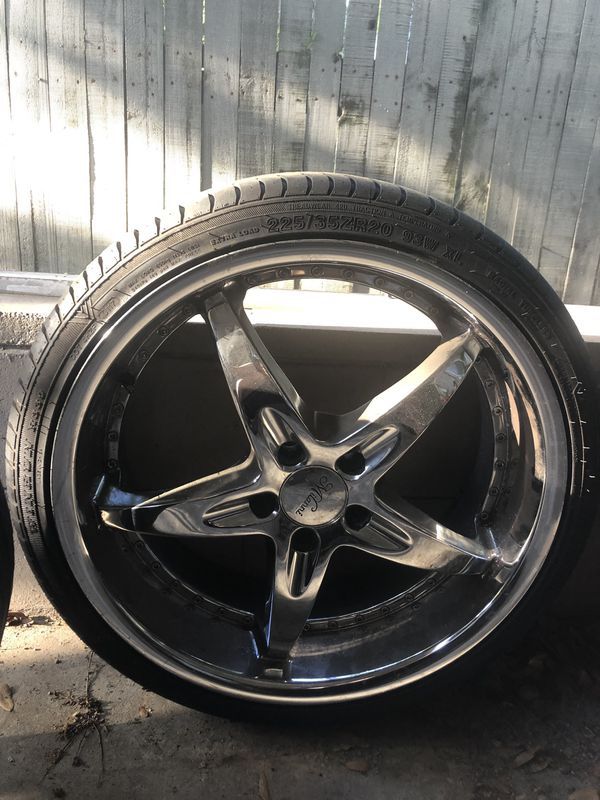 20” Chrome rims wit tires 300$ obo