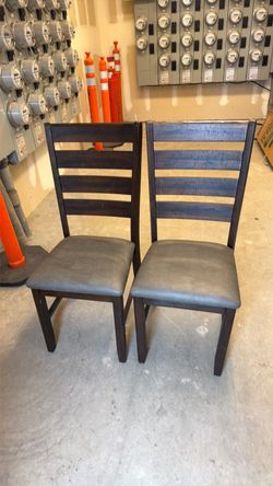 Set of two chairs