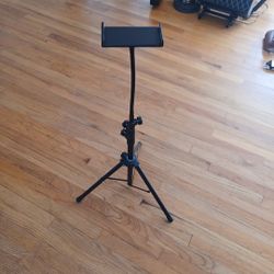 Ipad Holder- Adjustable Height 