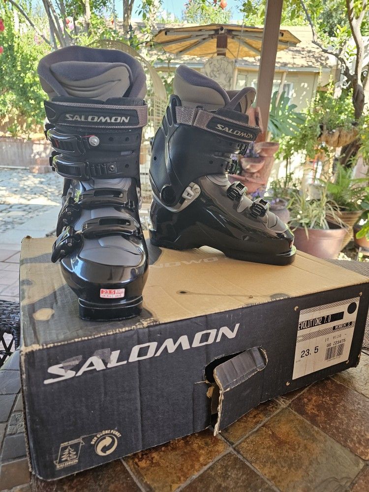 Salomon EVOLUTION 7.0 Wmn Ski Boots Black Flex 60-70 US6 UK4.5