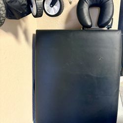 Massage Table 