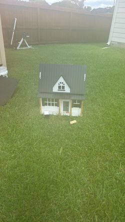 Dollhouse for kids