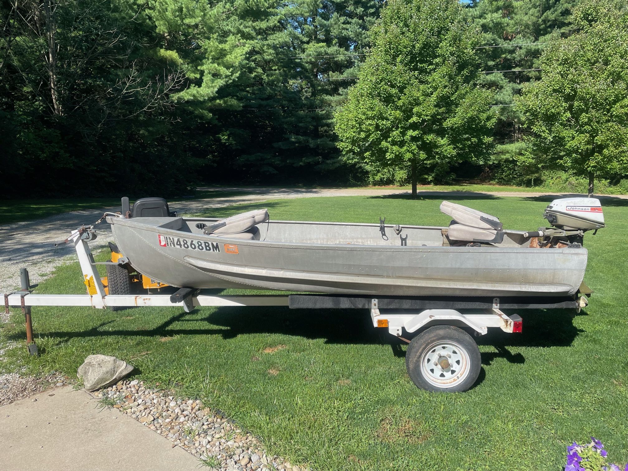 Aero Craft 12’ Boat