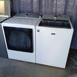 Maytag Washer And Gas Dryer Set 