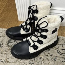 Sorel Women’s Explorer II Joan Cozy Winter Boots, Black Size8