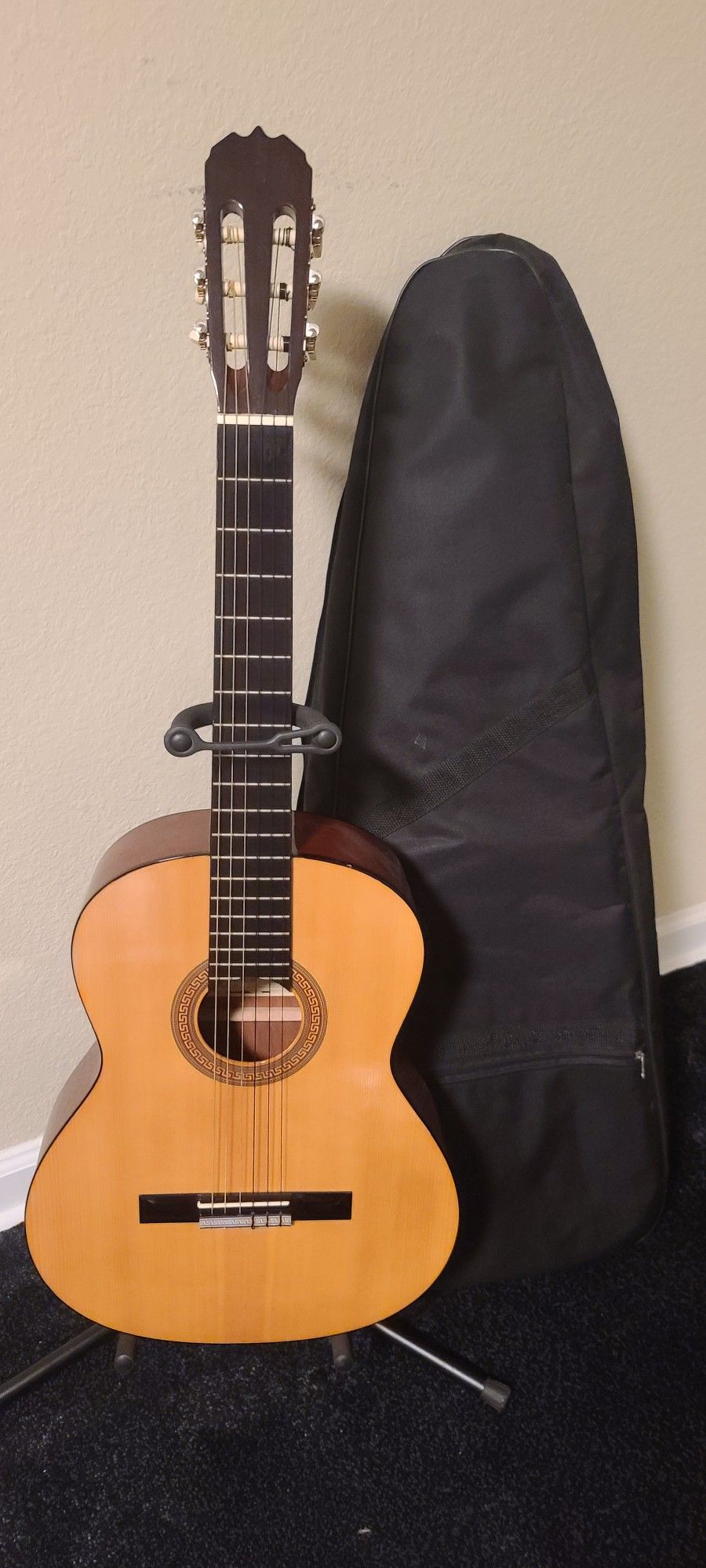 ACOUSTIC GUITAR Hohner HC-06 with Soft Bag