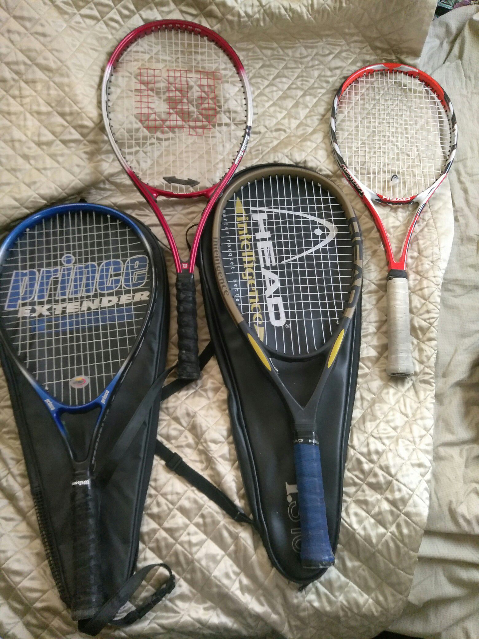 TENNIS RACKETS NICE EXPENSIVE ONES *READ DETAILS