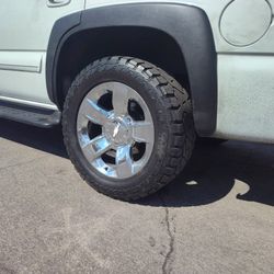 Trade CHEVY 6 lugs OEM. for Other