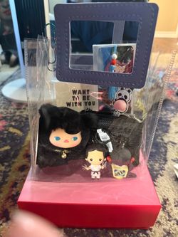 Pop Mart goodie bag