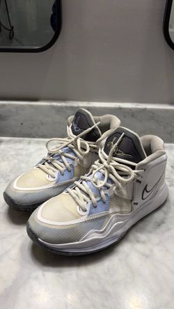 Nike Kyrie 8 Infinity Basketball Shoes
