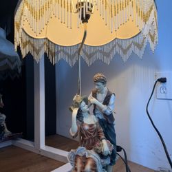 Porcelain Couple Lamp