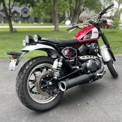 Yamaha SCR 950