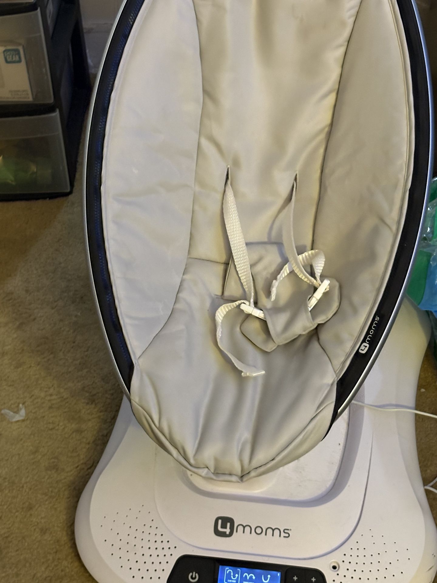 4 Moms Mamaroo