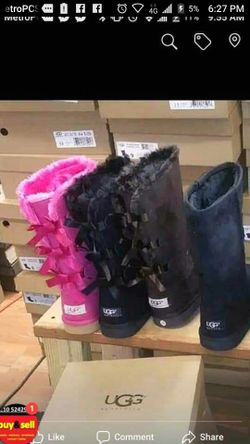 UGG BOOTS
