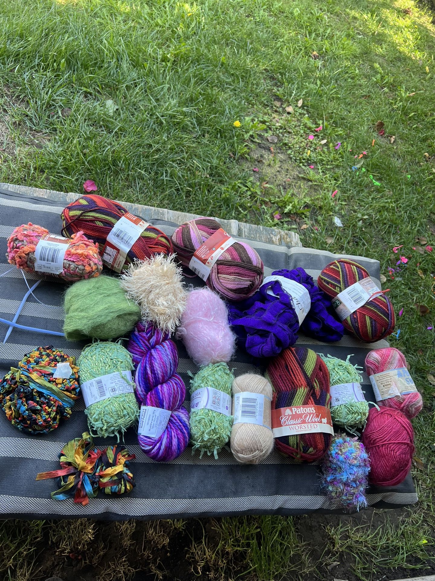 Yarn Set 10 Dlrs All