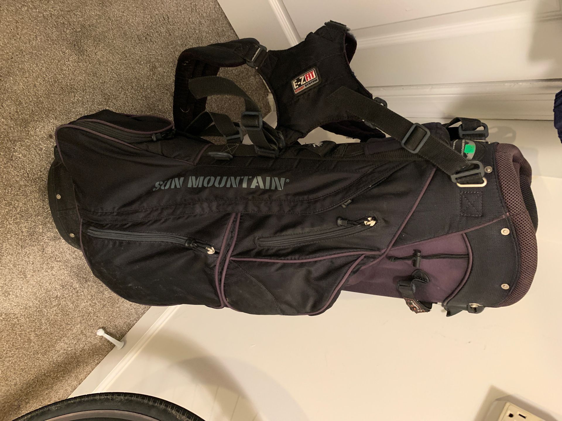 Sun Mountain Cart Golf Bag with legs 7 divider
