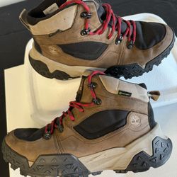 Timberland Motion Scramble Mid Waterproof Hiking Boots – Men’s US 10.5