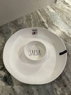 Salsa and chips tray