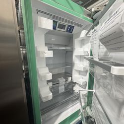 🔥 BRAND NEW Bosch Benchmark® 30” Built-In Refrigerator – Retail $9,699 🔥