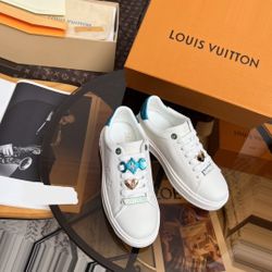 Louis Vuitton Time Out 2