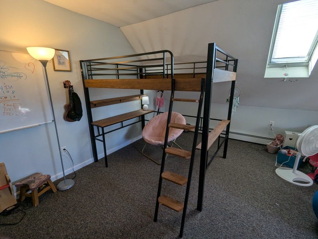 Full size loft bed with desk/shelves