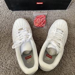Nike AirForce1 Supreme 