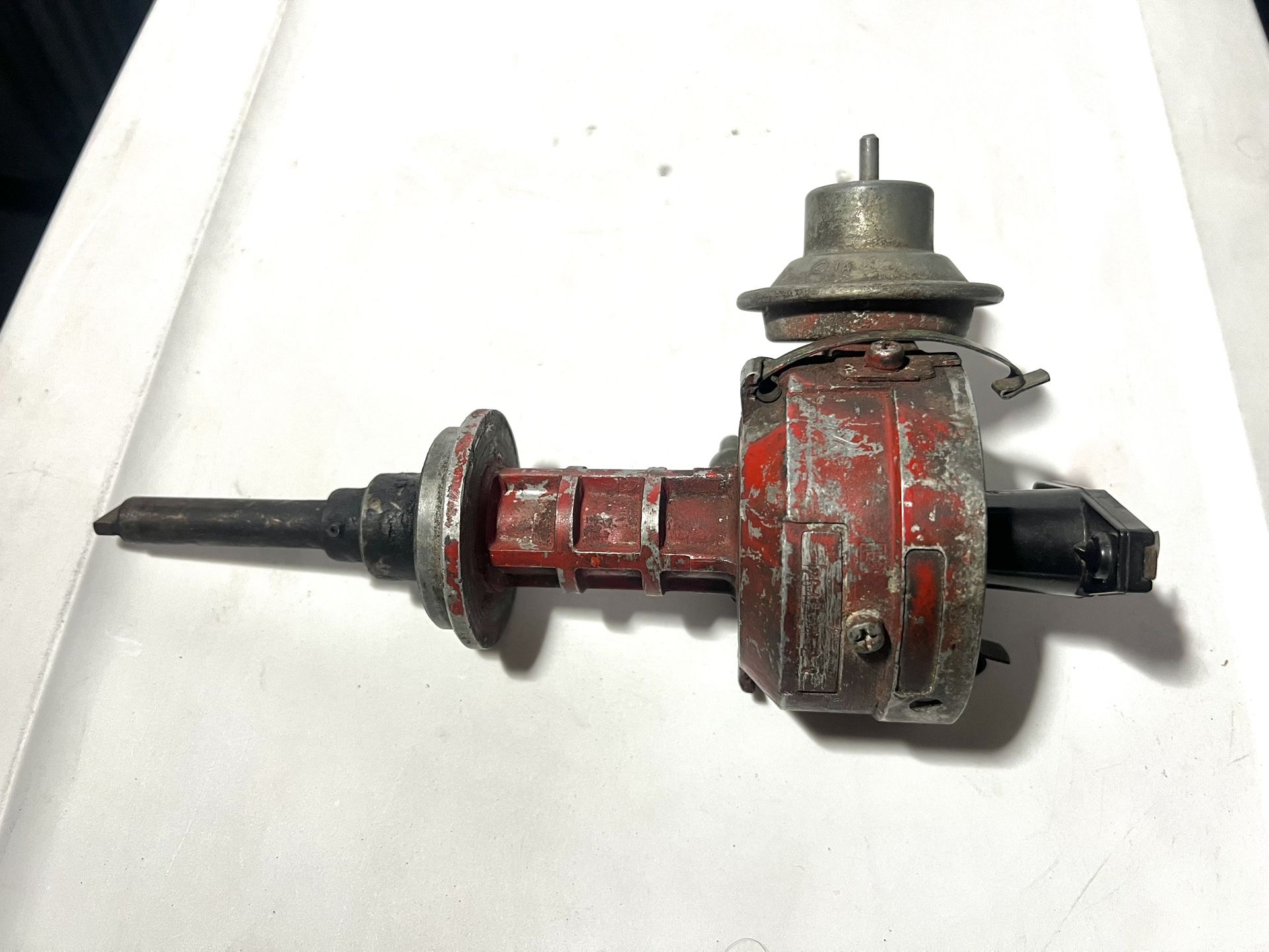 Vintage 60s 70s Dodge Plymouth Chrysler OEM Distributor (contact info removed)