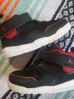 Size 7 Toddler Jordans