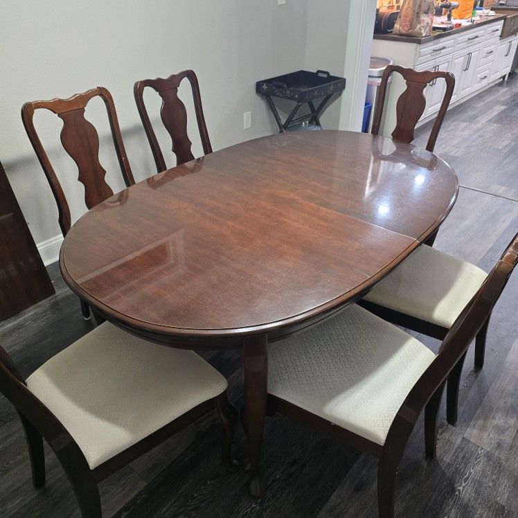 Dining Table And 6 Chairs (Free)