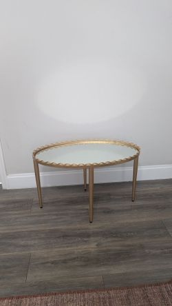 Coffee / Accent Table - Gold with Mirror $70 or best offer