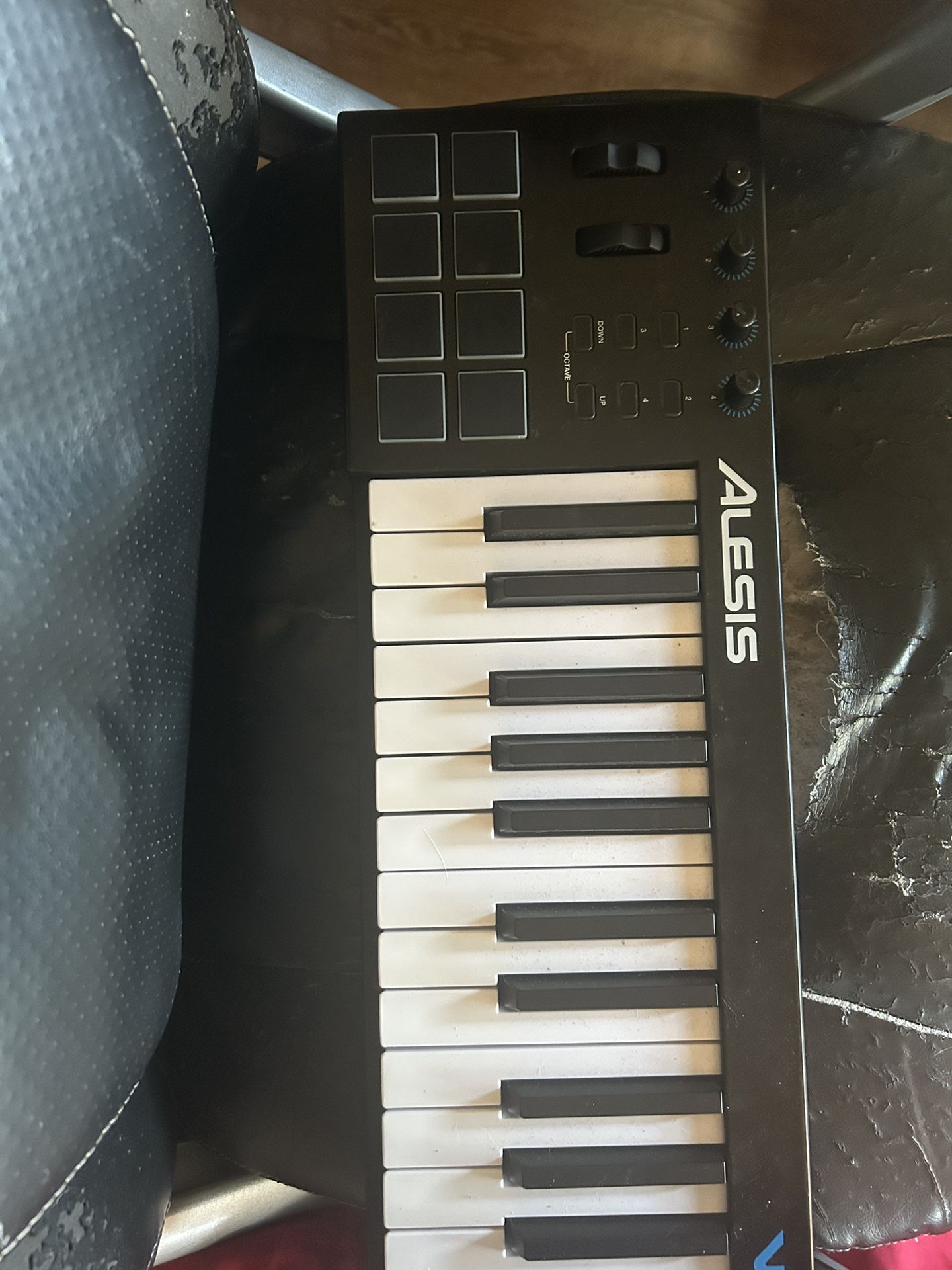 Alesis Piano Beat Maker 