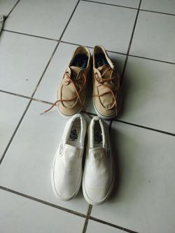 2 VAN'S ultra cornstalk.Mens  Size 9/5  women 11