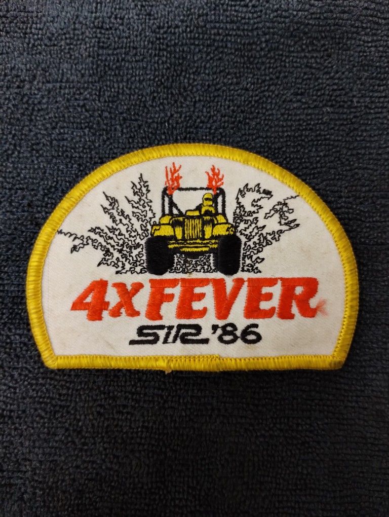 Vintage 4X Fever SIR '86 embroidered patch, Seattle International Raceways, 4WD event