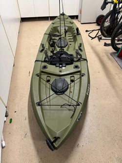 Lifetime Tioga 10’ Kayak + Cart + Hoist + Paddle