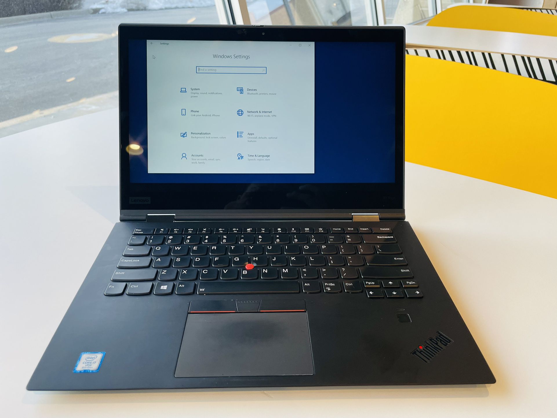 Lenovo ThinkPad X1 Yoga Gen 3 (14in, i7 238GB)
