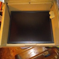 Dell P1917 S Monitor 17"