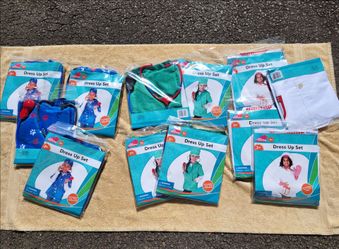 $5 Each Dress Up Sets
NEW