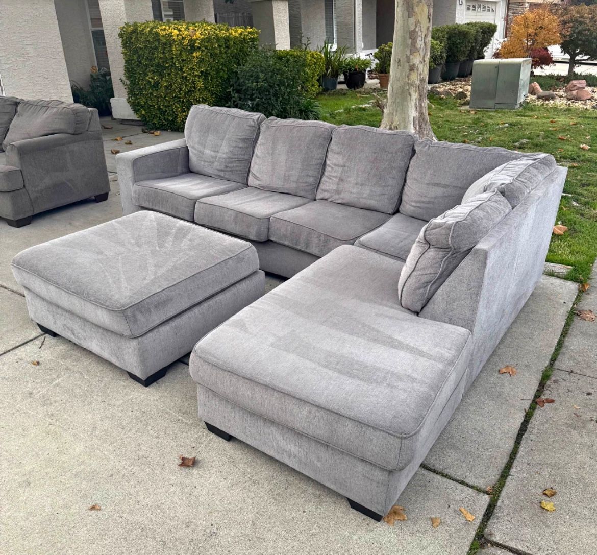 Gray Sectional With Ottoman - Ashley's