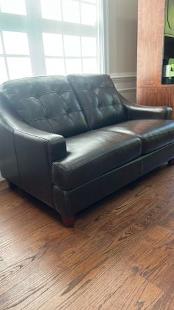 Bassett Leather Love Seat