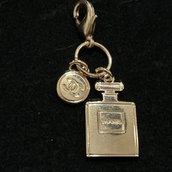 Chanel Holiday Charm 