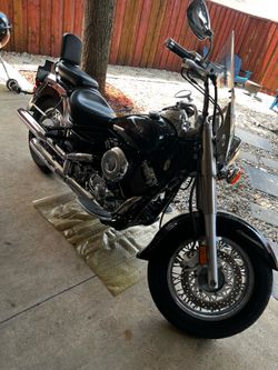 2001 Yamaha V star 600 CC