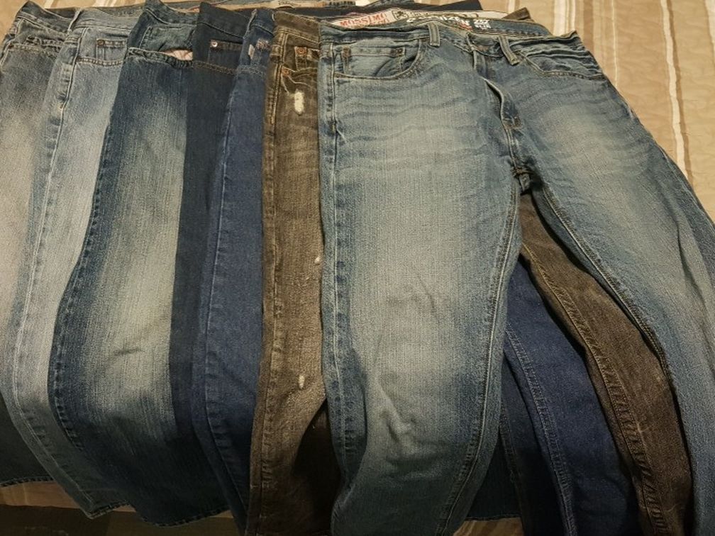 7 Pair Of Denim Jeans 32-34 Length 30