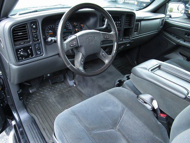 2004 Chevrolet Silverado 2500 Crew Cab