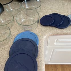 5 Pyrex Glass Storage Containers With Lids 