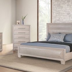 Brand New White Oak 4pc Queen Bedroom Set (Available In Eastern King)