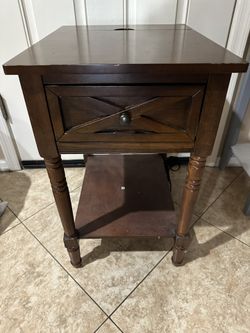 Table With Power Outlet Please Read Description